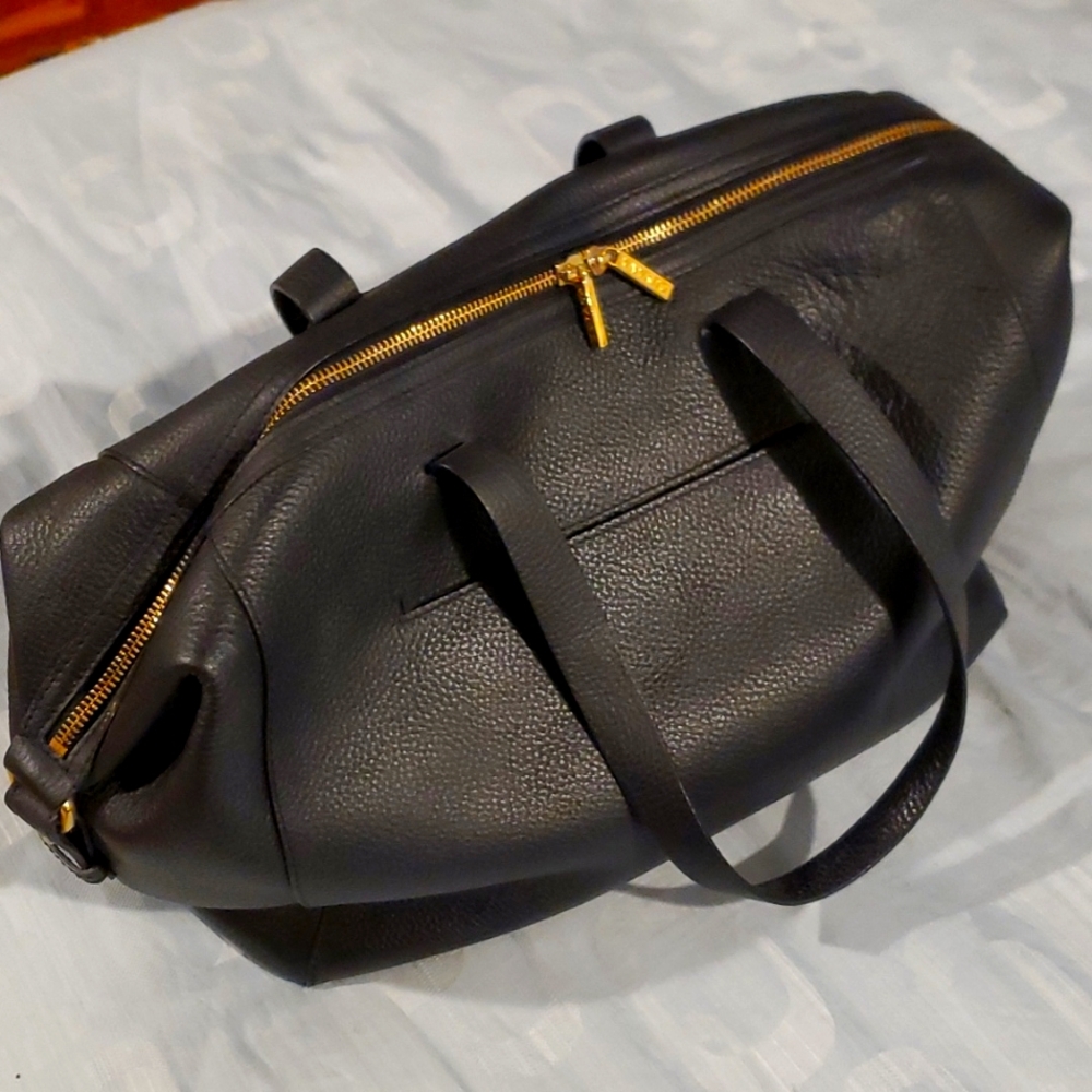 Cuyana blage messenger bag/purse